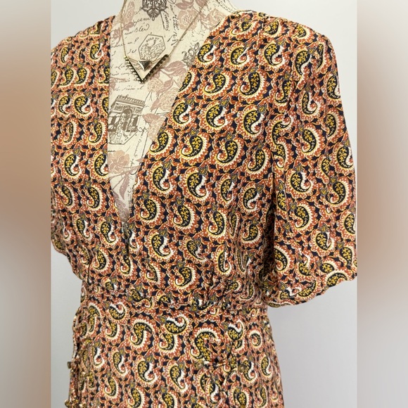 THE EAST ORDER Rust and black paisley deep V ruffle hem mini dress size L - Picture 5 of 16